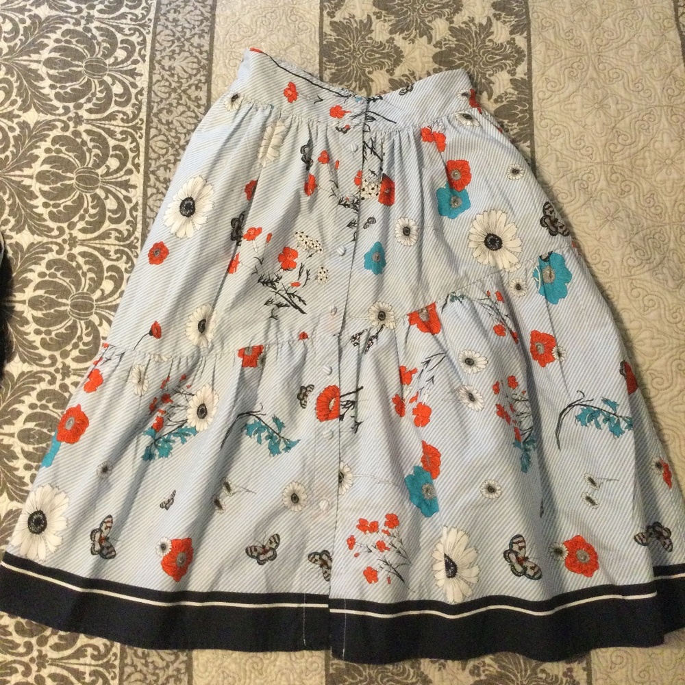 ZARA FLORAL SKIRT